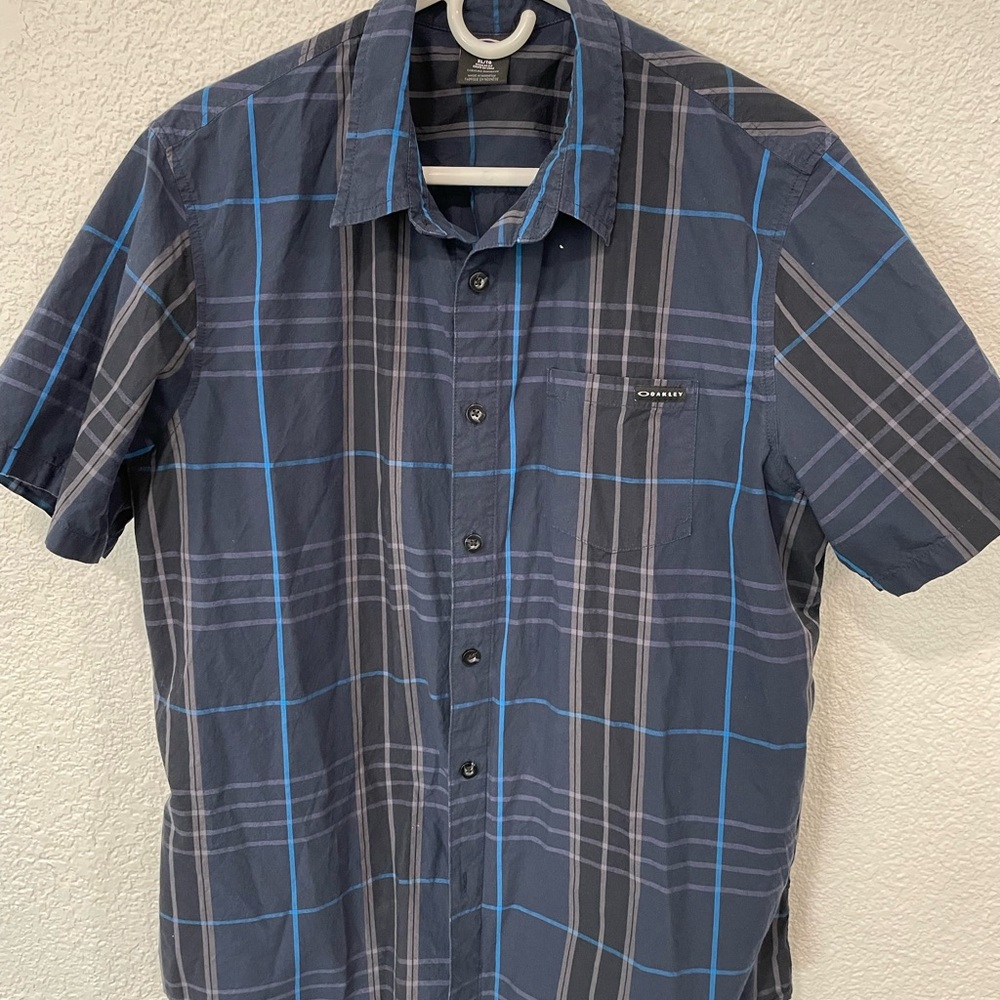 Oakley Mens short sleeve shirt
